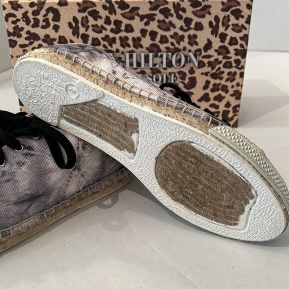 Nicky Hilton French Sole Tie-Dye Sneakers With Leopard Box Size 8 - Picture 5 of 5